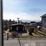 Fertsch Lägenhet *
